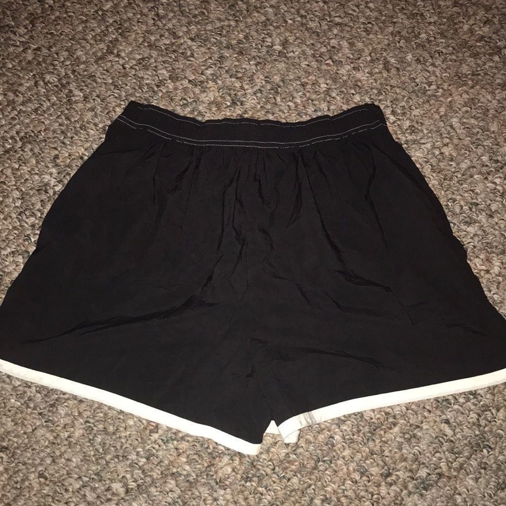 Kathy Ireland Large Nylon Shorts - Picture 4 of 5